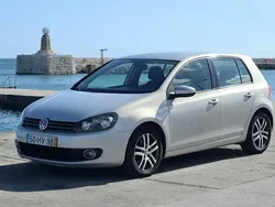 Cinzento Usado 2009 VW Golf VI Citadino | € 9.900 (Preço justo)