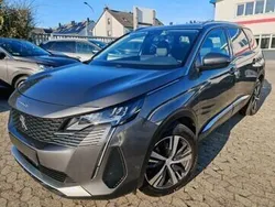 Cinzento Usado 2021 Peugeot 5008 Monovolume | € 25.400 (Preço justo)