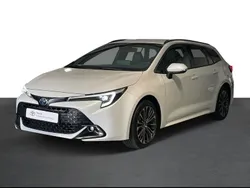 Branco (pintura metalizada especial) Usado 2023 Toyota Corolla Comfort Sedan | € 30.750 (Preço elevado)