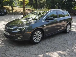 Cinzento Usado 2011 Opel Astra Carrinha | € 7.250 (Bom preço)