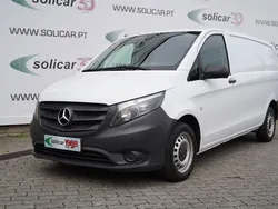 Branco Usado 2019 Mercedes Vito Monovolume | € 18.500