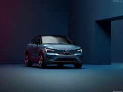 Cinzento Usado 2022 Volvo C40 Core SUV | € 32.000