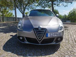 Cinza Usado 2015 Alfa Romeo Giulietta Citadino | € 10.650