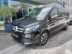Preto obsidian Usado 2024 Mercedes V250 Avantgarde Monovolume | € 81.180 (Preço justo)