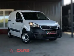 Branco Usado 2018 Peugeot Partner Premium Monovolume | € 10.790 (Bom preço)