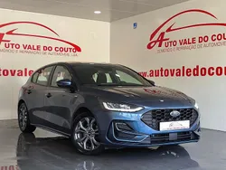 Cinza Usado 2022 Ford Focus ST-Line | € 18.990 (Preço justo)