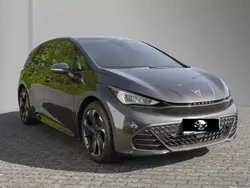 Cinzento Usado 2022 Cupra Born Citadino | € 25.500 (Preço justo)