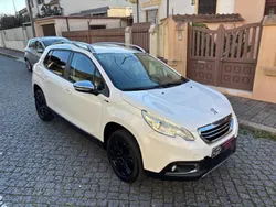 Branco Usado 2015 Peugeot 2008 Style SUV | € 8.750 (Bom preço)