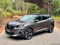Cinza Usado 2023 Peugeot 2008 GT SUV | € 22.250 (Preço elevado)