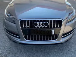 Cinzento Usado 2013 Audi Q7 SUV | € 19.500