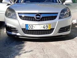 Cinzento Usado 2005 Opel Vectra Sedan | € 4.499 (Preço justo)