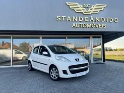 Branco Usado 2009 Peugeot 107 Citadino | € 6.490 (Preço elevado)