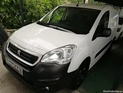 Branco Usado 2017 Peugeot Partner Monovolume | € 12.950