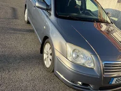 Usado 2005 Toyota Avensis Sedan | € 4.500