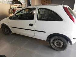 Branco Usado 2006 Opel Corsa Carrinha | € 2.500 (Bom preço)