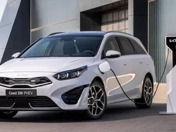 Branco Usado 2022 Kia Ceed Sportswagon Carrinha | € 25.500 (Preço justo)