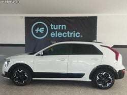 Branco Usado 2023 Kia e-Niro SUV | € 26.900 (Preço justo)