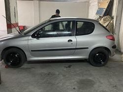 Usado 2001 Peugeot 206 | € 1.200 (Bom preço)