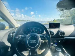 Usado 2013 Audi A3 Sport Sedan | € 13.800 (Caro)
