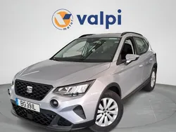Cinza Usado 2024 Seat Arona Style SUV | € 19.950 (Preço justo)