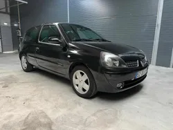 Preto Usado 2002 Renault Clio II Citadino | € 1.990 (Preço justo)