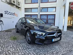 Preto Usado 2019 Mercedes A200 Advanced Citadino | € 27.450 (Preço justo)