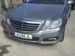 Usado 2009 Mercedes E350 Avantgarde Sedan | € 12.000