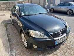 Preto Usado 2007 Lexus IS220d Sedan | € 4.000
