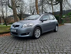 Cinzento Usado 2008 Toyota Auris Citadino | € 7.950 (Preço elevado)