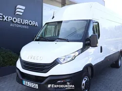 Branco Usado 2023 Iveco Daily Sedan | € 31.990 (Preço justo)