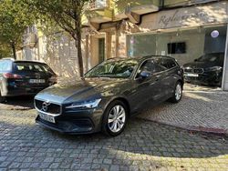 Cinza Usado 2021 Volvo V60 Momentum Carrinha | € 25.850 (Bom preço)
