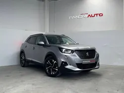 Cinza Usado 2021 Peugeot 2008 Allure SUV | € 17.990 (Preço justo)