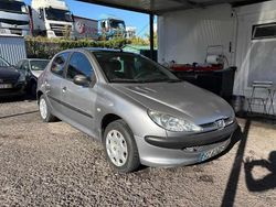 Cinzento Usado 2005 Peugeot 206 | € 1.250 (Super Preço)