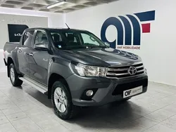 Cinza Usado 2019 Toyota HiLux Pickup | € 32.899 (Preço justo)