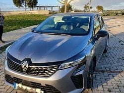 Usado 2023 Renault Clio V Sedan | € 15.600 (Bom preço)