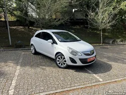 Branco Usado 2013 Opel Corsavan Citadino | € 5.999