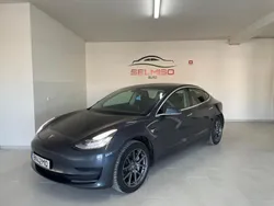 Cinzento Usado 2020 Tesla Model 3 Sedan | € 25.850 (Preço justo)