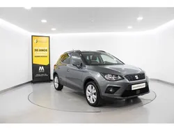 Cinza Usado 2018 Seat Arona Style SUV | € 14.480 (Preço justo)