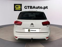 Branco Usado 2017 Citroën C4 Feel SUV | € 11.900 (Bom preço)