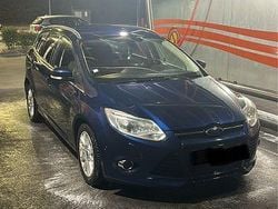 Usado 2011 Ford Focus Sedan | € 6.000 (Preço justo)