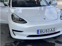 Branco Usado 2020 Tesla Model 3 Standard Range Plus Sedan | € 25.000 (Preço justo)