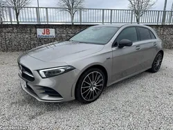 Cinza Usado 2020 Mercedes A250 AMG line | € 31.250 (Preço justo)