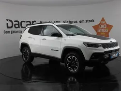 Branco Usado 2022 Jeep Compass Trailhawk SUV | € 25.899 (Preço justo)