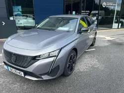 Cinza Usado 2024 Peugeot e-308 Allure Citadino | € 33.500 (Preço justo)