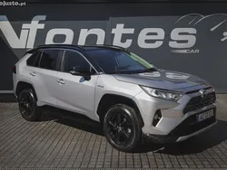 Cinza Usado 2021 Toyota RAV4 SUV | € 35.850 (Preço justo)