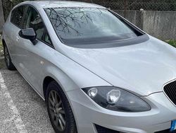 Cinzento Usado 2012 Seat Leon Citadino | € 6.000 (Super Preço)