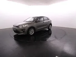 Verde Usado 2023 Kia Rio | € 17.900 (Preço justo)