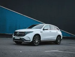 Branco Usado 2020 Mercedes EQC400 SUV | € 39.900 (Preço justo)