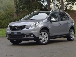 Cinzento Usado 2018 Peugeot 2008 Active SUV | € 11.690 (Preço justo)