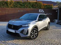 Cinzento Usado 2024 Peugeot 2008 SUV | € 20.890 (Bom preço)